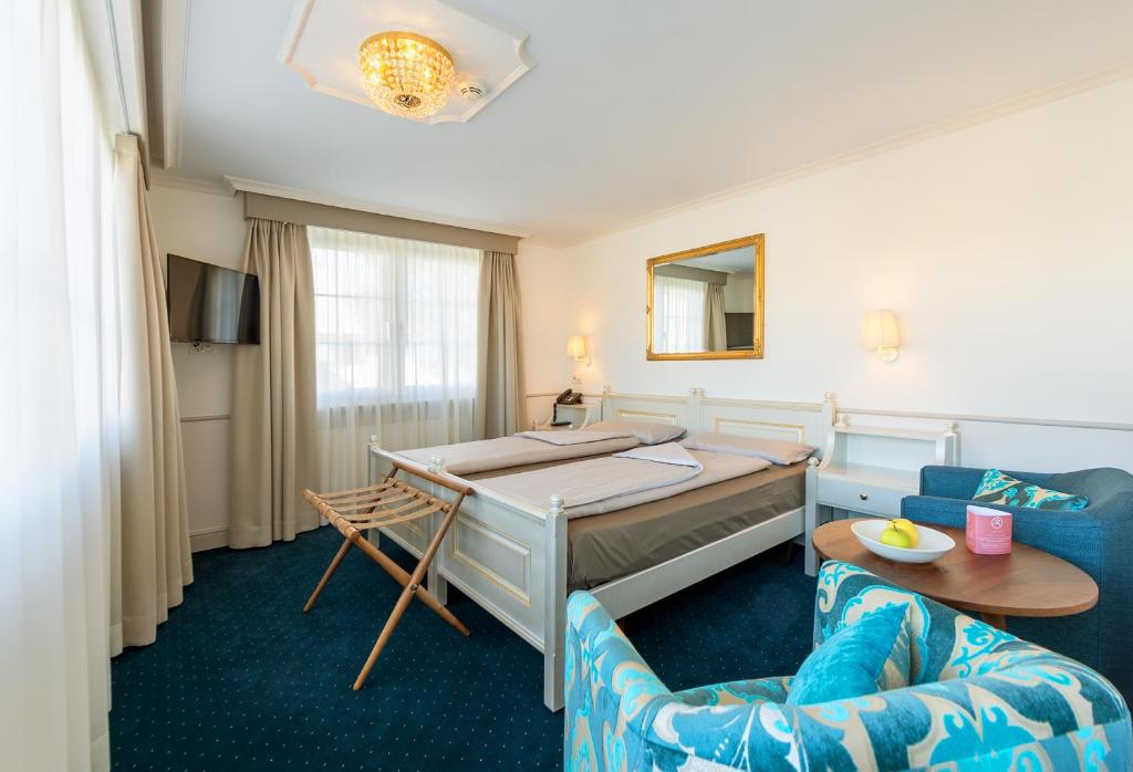TV a/nebo společenská místnost v ubytování Hotel Appenzell