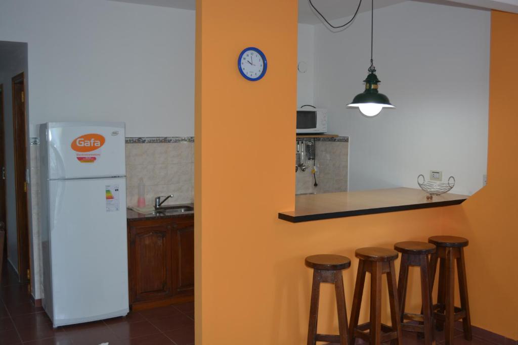 Una cocina o zona de cocina en Alamos