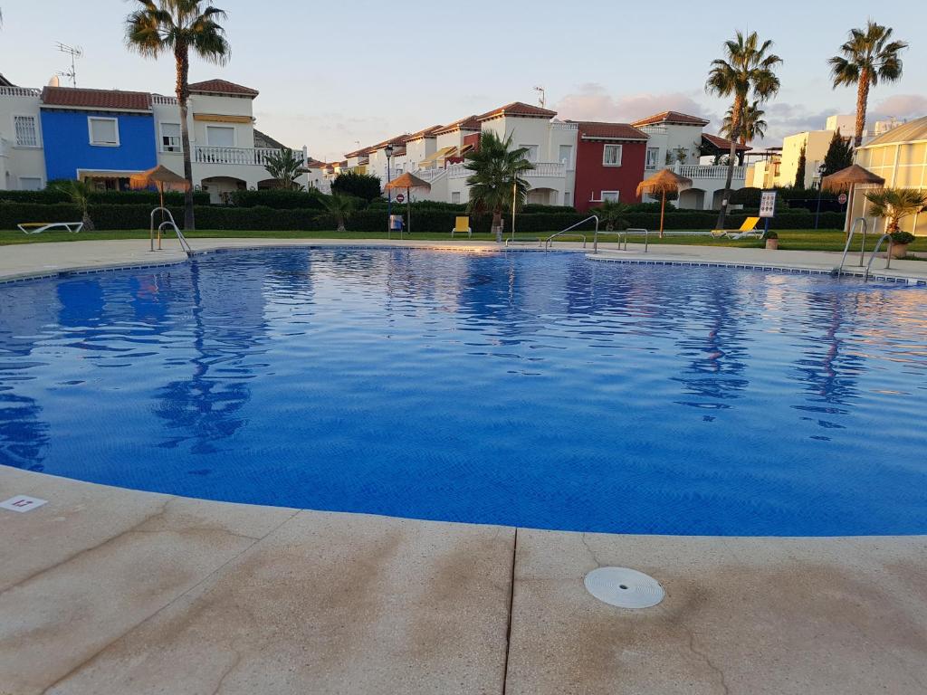 Bazén v ubytování Vera Rental Torremar Natura nebo v jeho okolí
