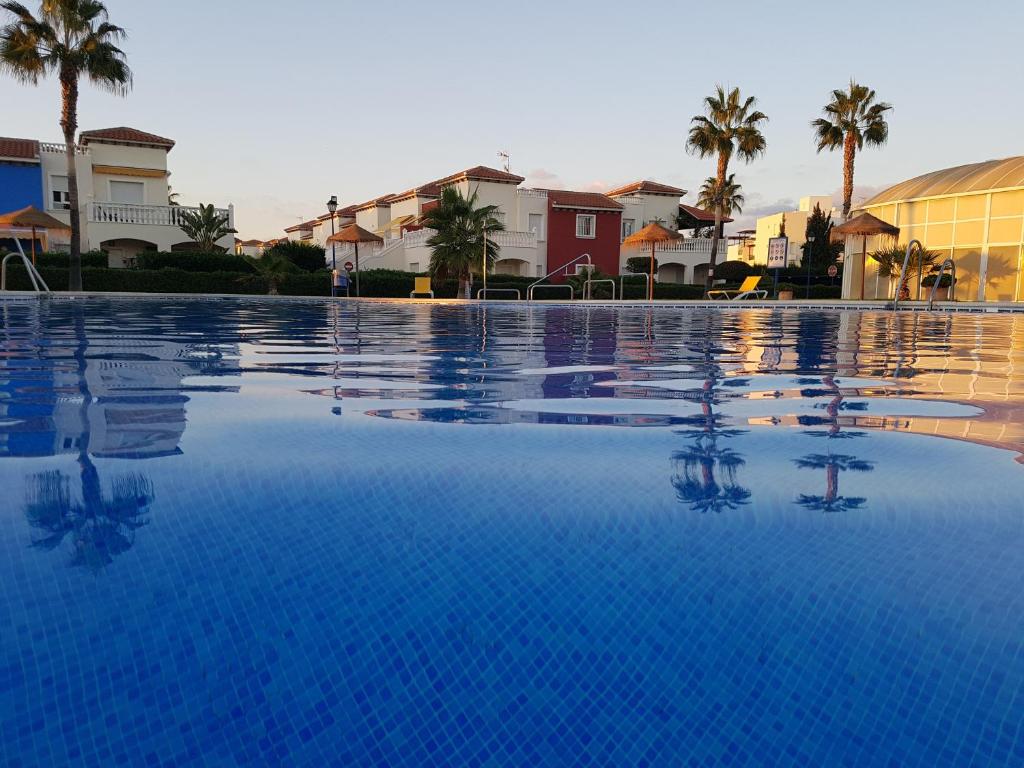 Bazén v ubytování Vera Rental Torremar Natura nebo v jeho okolí