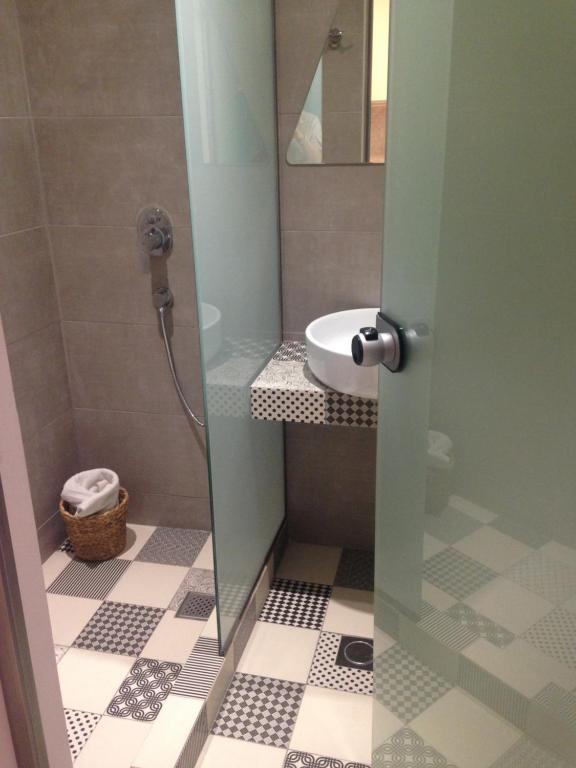 The Orange Apartments - 18