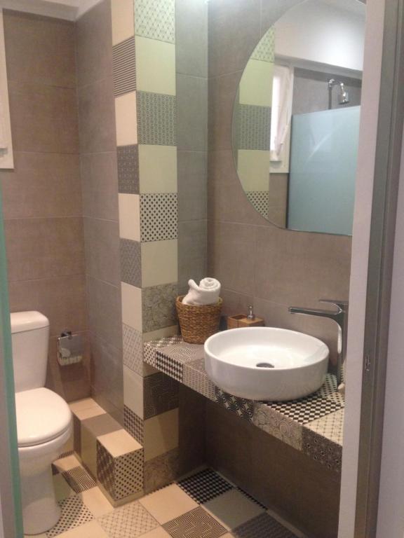 The Orange Apartments - 1