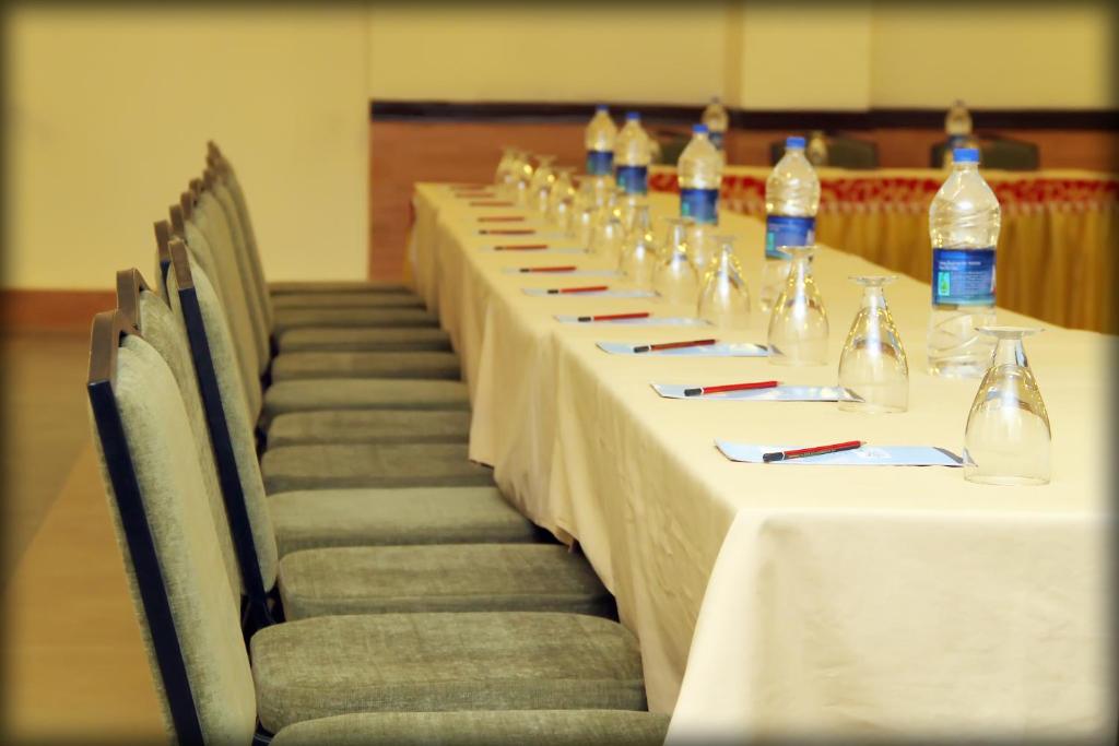 Konferenční prostory v ubytování Dhawala Resort By Aamod
