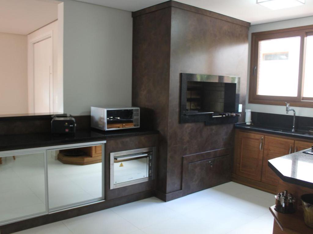 Apto lindo e novo no centro Gramado  Apto lindo e novo no centro Gramado