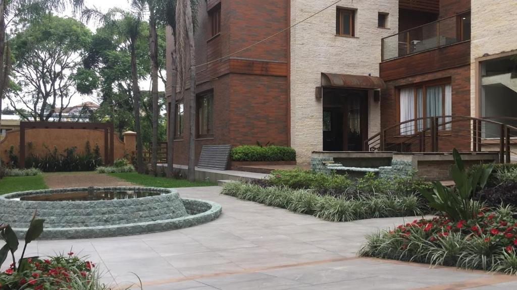 Apto lindo e novo no centro Gramado  Apto lindo e novo no centro Gramado