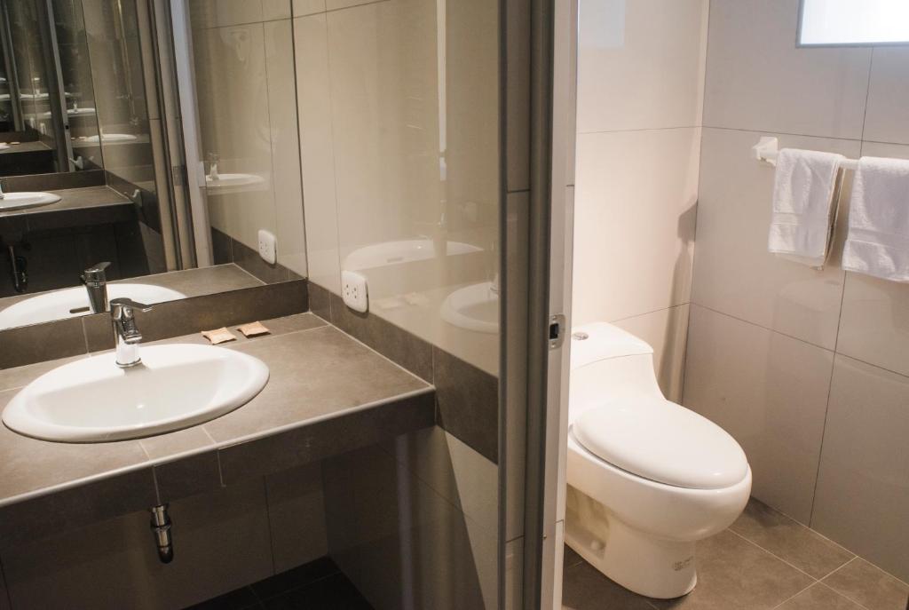 Koupelna v ubytování Hostal Corihuasi
