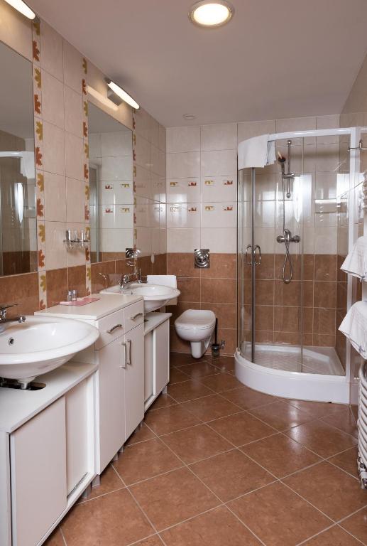 Koupelna v ubytování Hotel Breitenlee