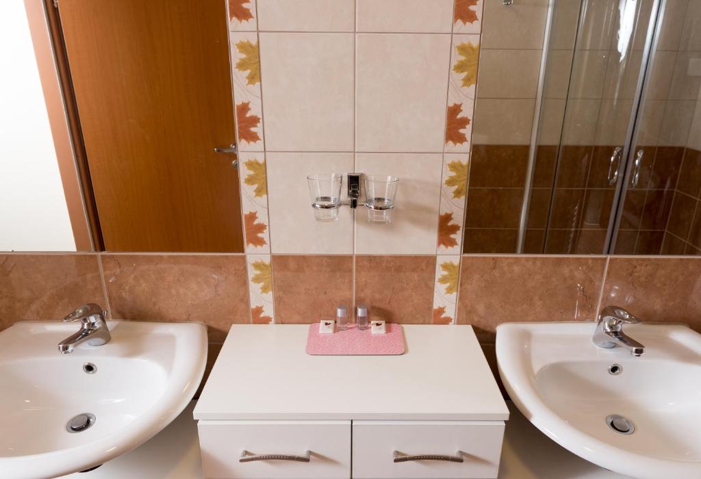 Koupelna v ubytování Hotel Breitenlee