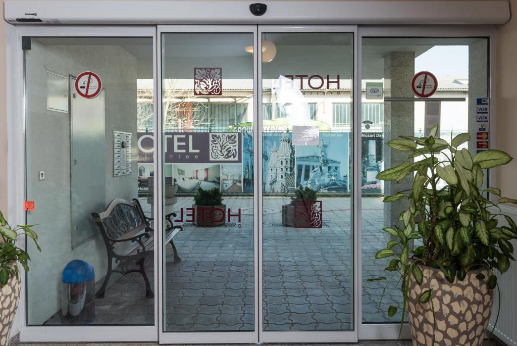 Hotel Breitenlee - Resim 9