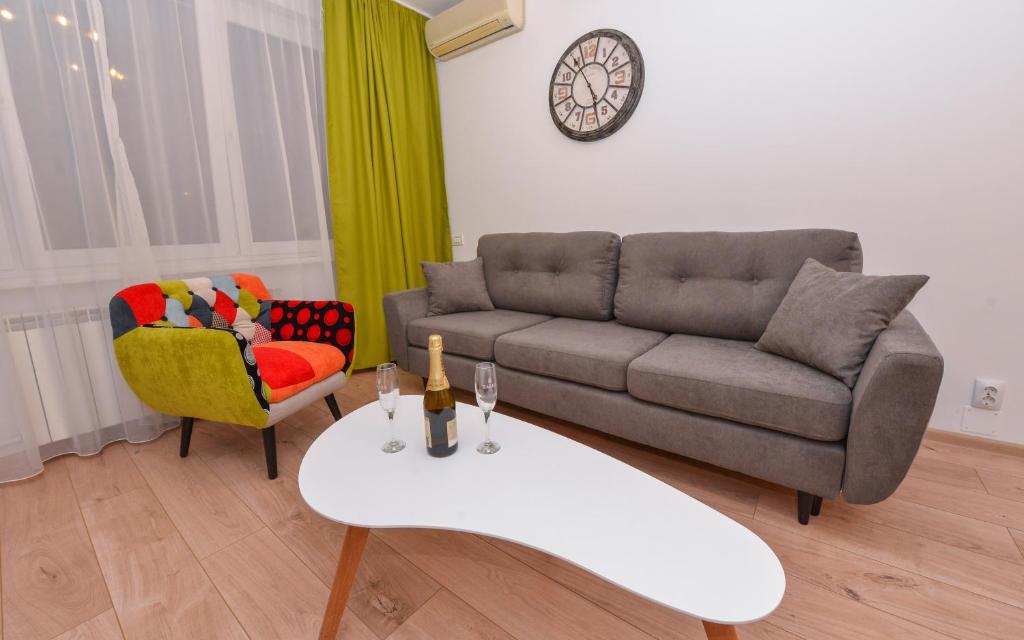 One by One - by Grand Accommodation - 