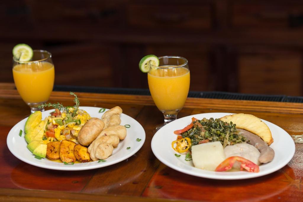 Makanan di atau berdekatan inn ini