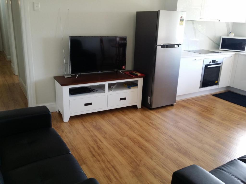 Hampton Court Apartments - Resim 44