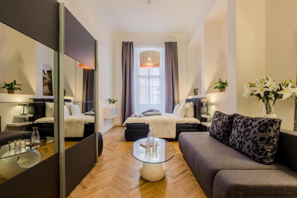 Royal Route Residence - 13