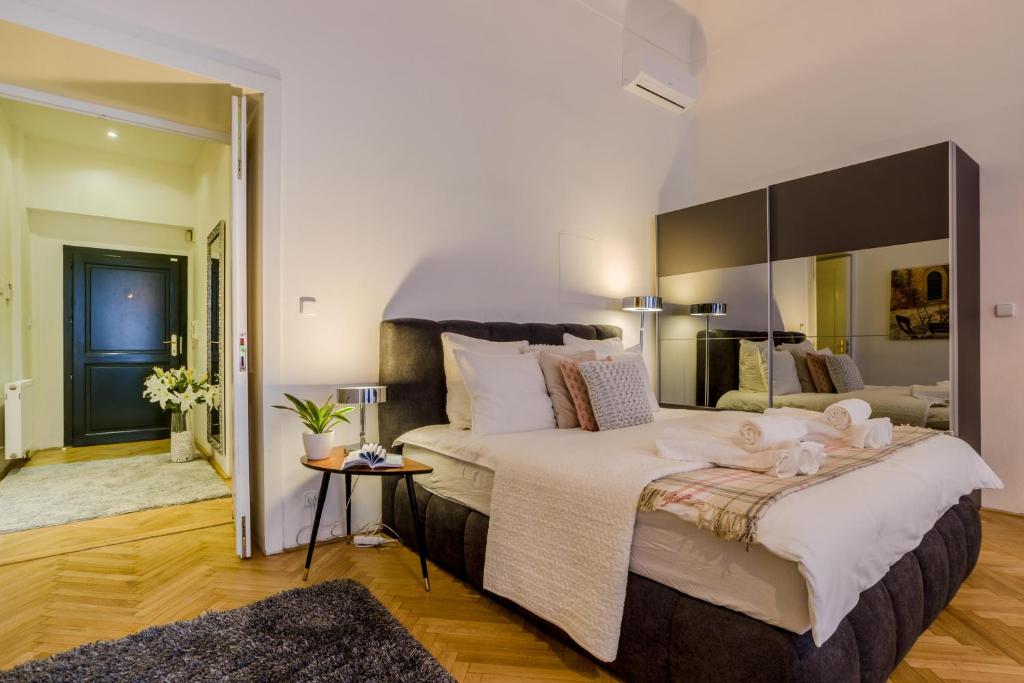 Royal Route Residence - 18