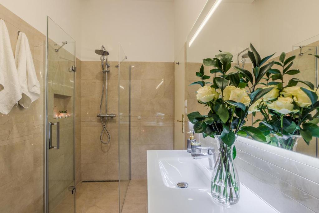 Royal Route Residence - 6