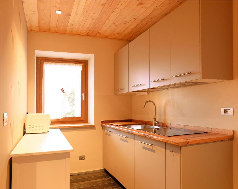 A kitchen or kitchenette at Casa Monet