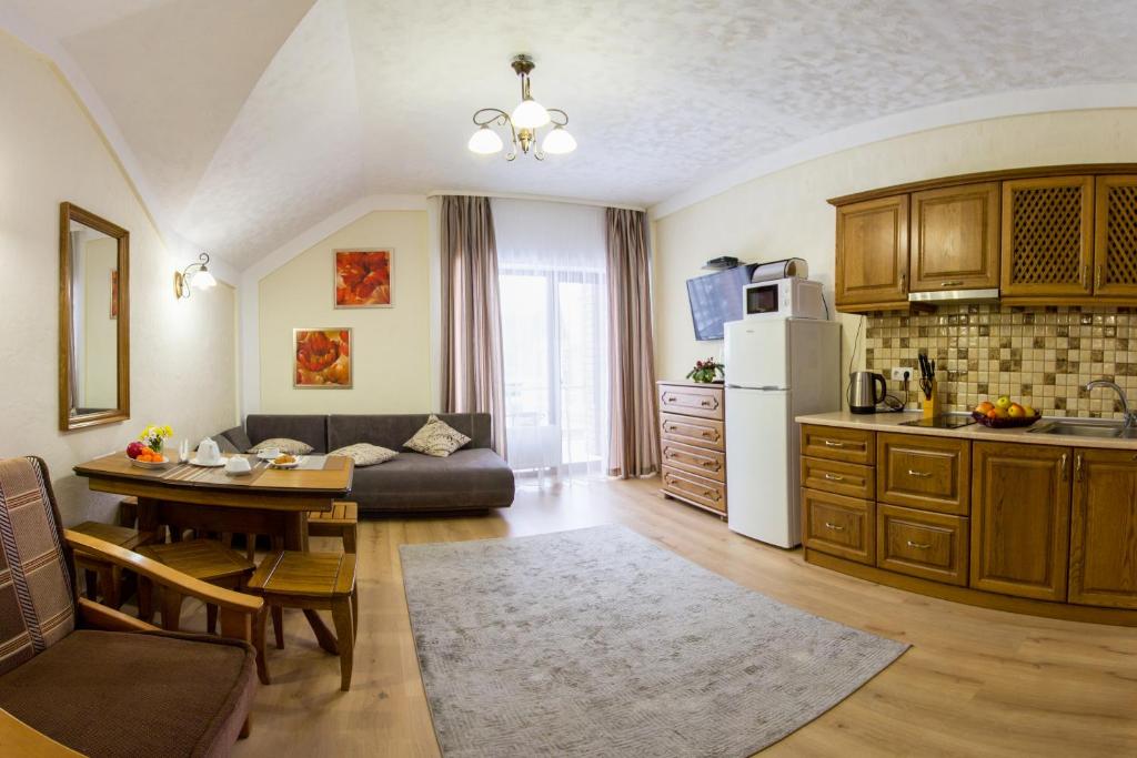 Kuchyň nebo kuchyňský kout v ubytování Villa Nova