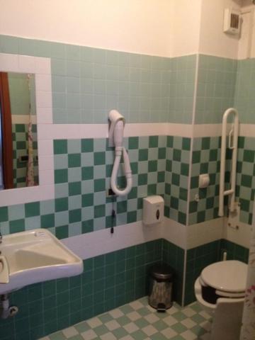 Koupelna v ubytování Albergo Da Benedetta