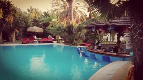 Piscina di Hotel Kalithea o nelle vicinanze
