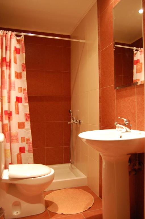 Koupelna v ubytování Hotel Antirriο