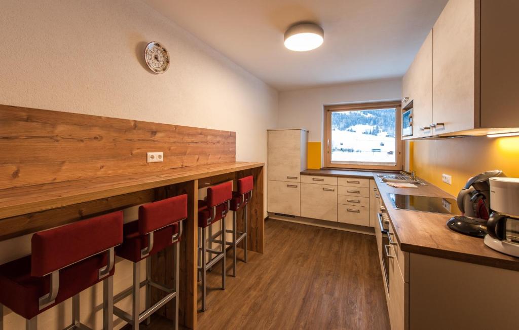 Kuchyň nebo kuchyňský kout v ubytování Ferienhaus Larinmos