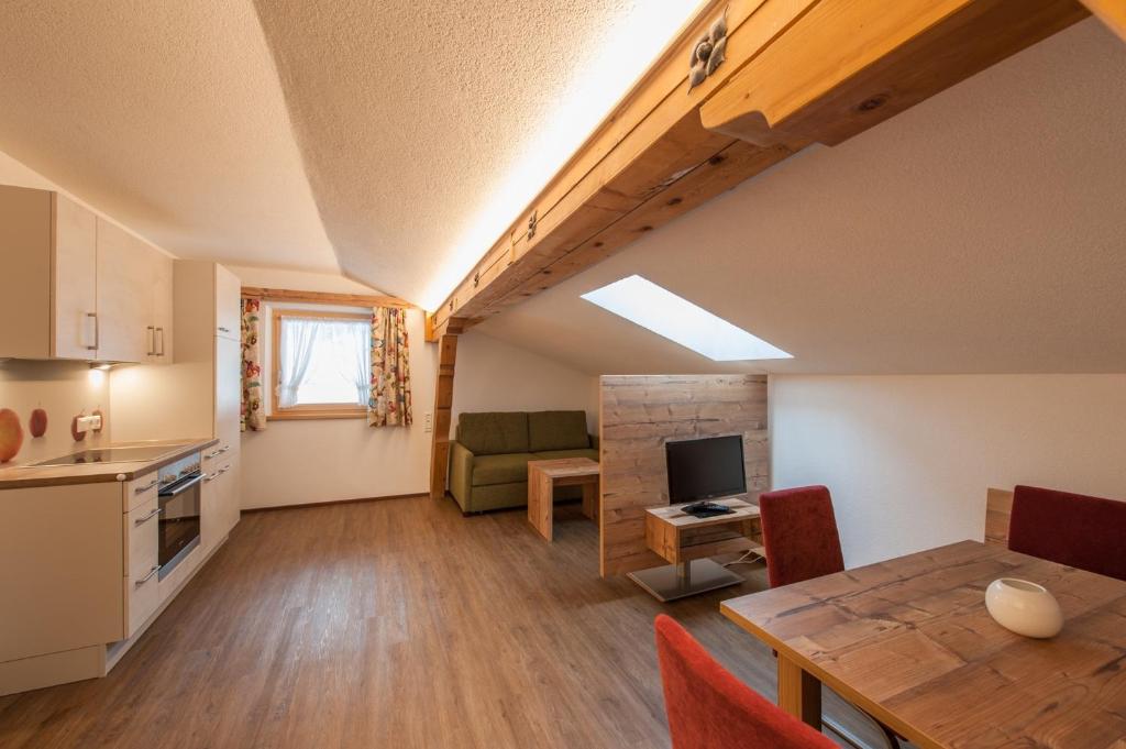 Kuchyň nebo kuchyňský kout v ubytování Ferienhaus Larinmos