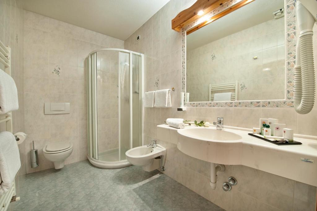 Koupelna v ubytování Hotel Duc De Rohan