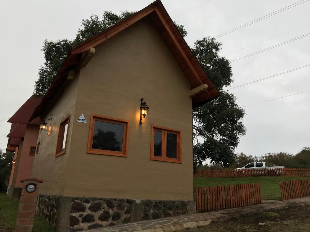 Budova, kde se chata nachází