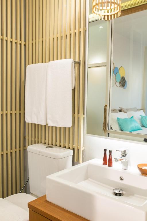 Koupelna v ubytování LaRio Hotel Krabi-SHA Extra Plus