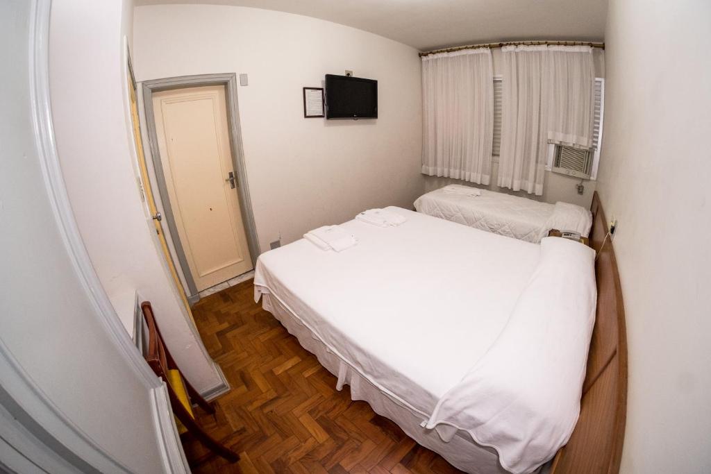  Santa Rosa Hotel