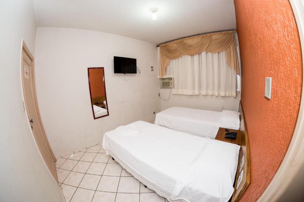  Santa Rosa Hotel