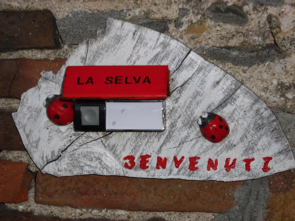 Certifikát, hodnocení, plakát nebo jiný dokument vystavený v ubytování Casa la Selva