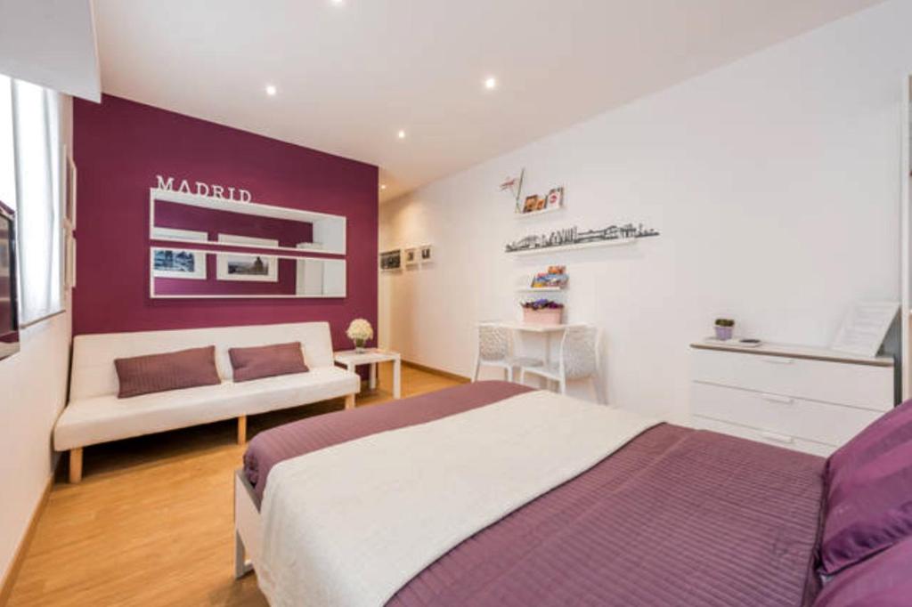 Postel nebo postele na pokoji v ubytování Apartamento en Calle Jardines - Madrid Centro