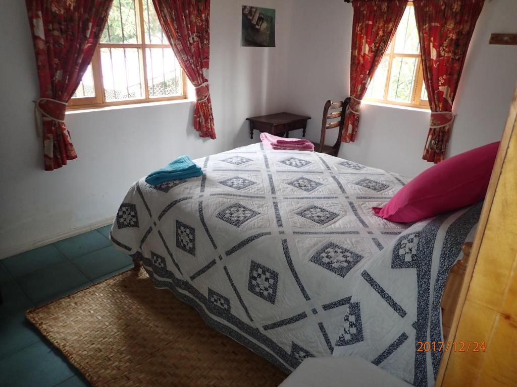 Hosteria Rose Cottage - Double Room With Private Bathroom