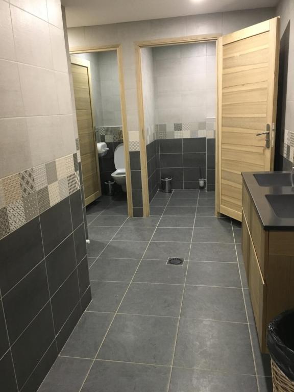 Koupelna v ubytování Hotel le Sherpa