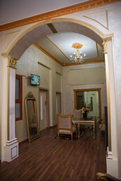 TV a/nebo společenská místnost v ubytování Hotel Grand Royal Cairo
