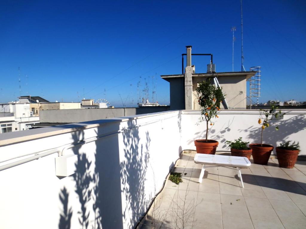 A balcony or terrace at Gatto Bianco Le Terrazze