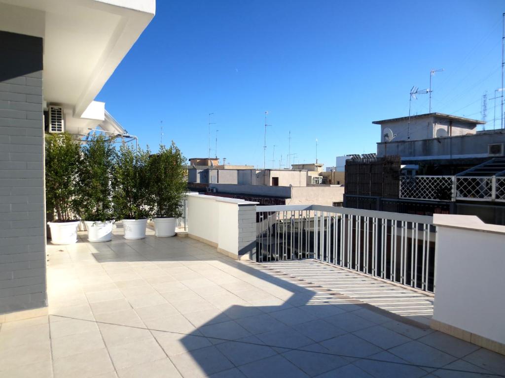 A balcony or terrace at Gatto Bianco Le Terrazze