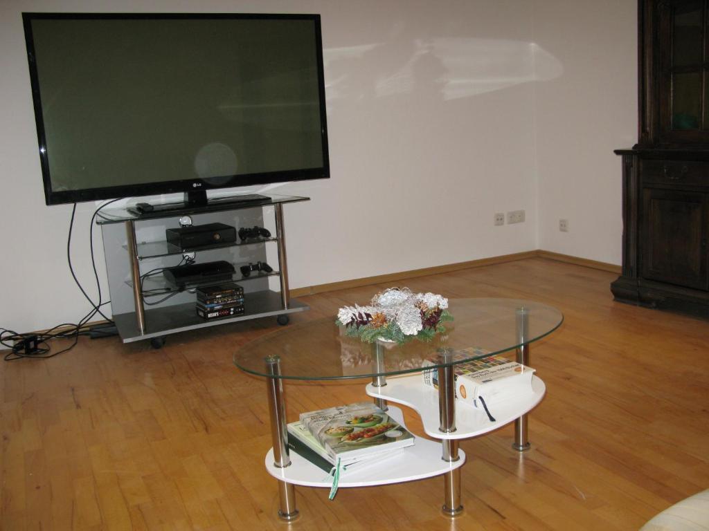 Messe-/Ferienwohnung - Apartment Mit 2 Schlafzimmern - Erster Stock