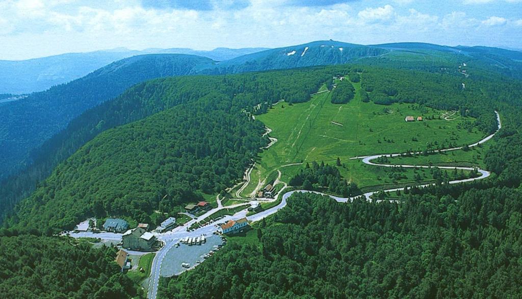 Hôtel Restaurant Du Chaletの鳥瞰図