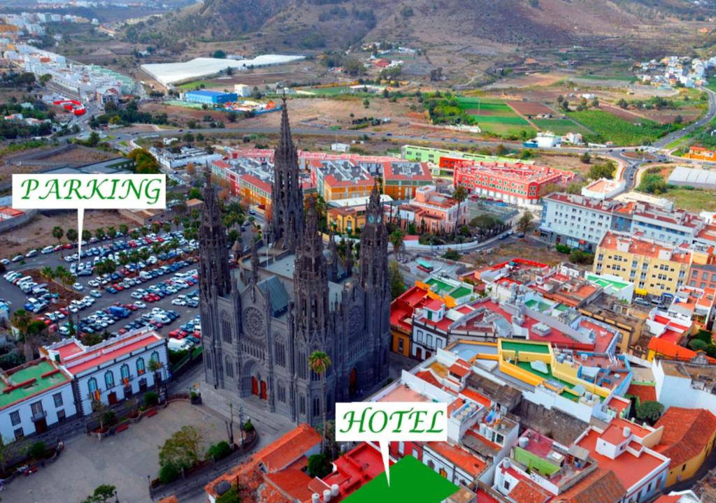 Fotografie z fotogalerie ubytování Hotel Emblemático Arucas v destinaci Arucas
