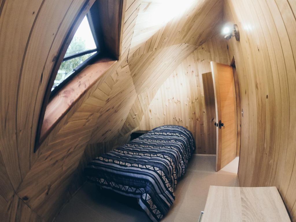 Letto o letti in una camera di Domos Elohim