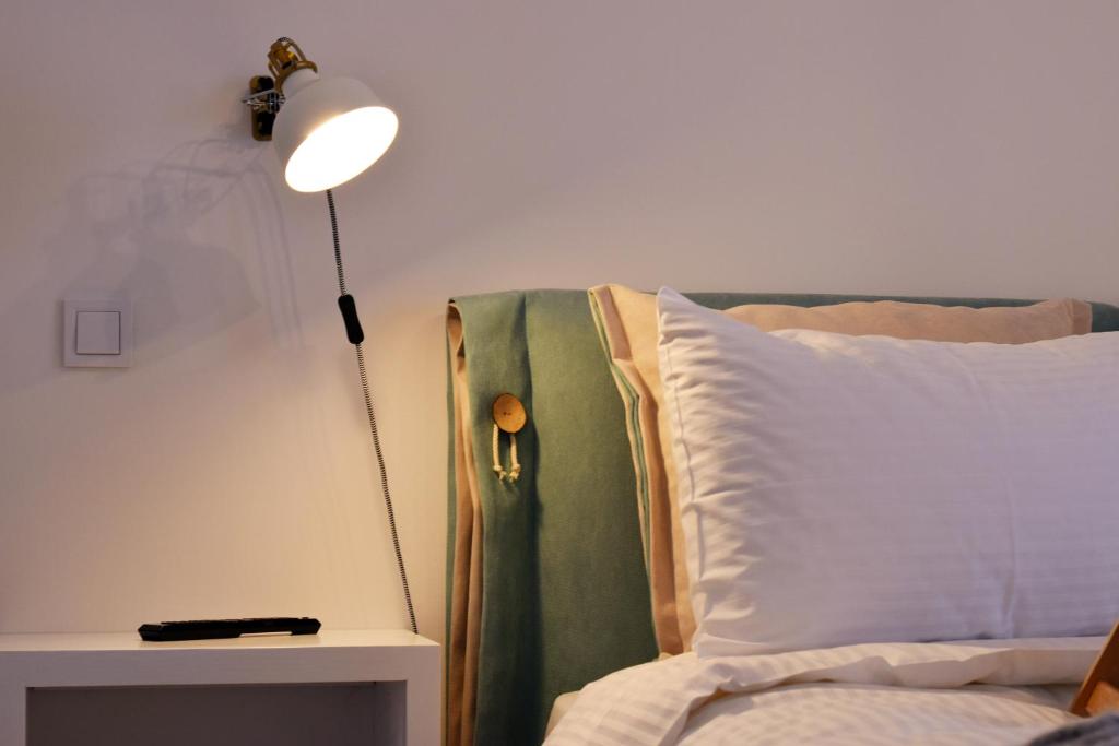Grey Studios by Skg Apartments - Studio With Castle View