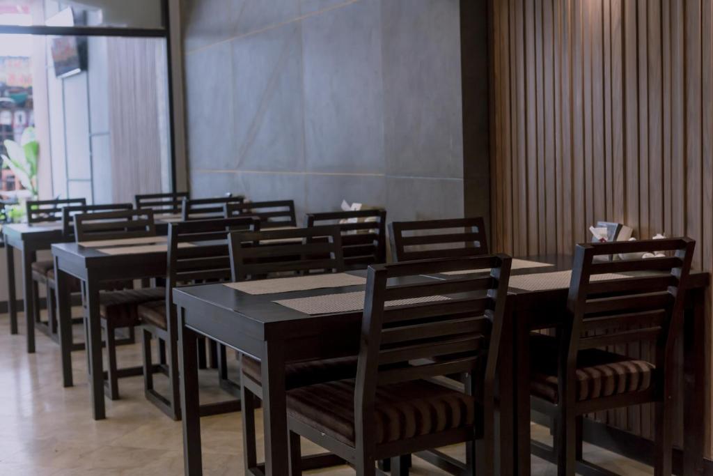 Maxim's Inn - Resim 11