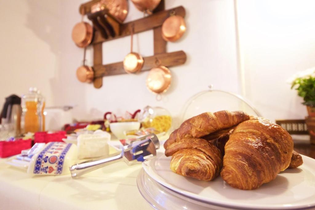 Jedlo v ubytovaní bed & breakfast alebo blízkom okolí