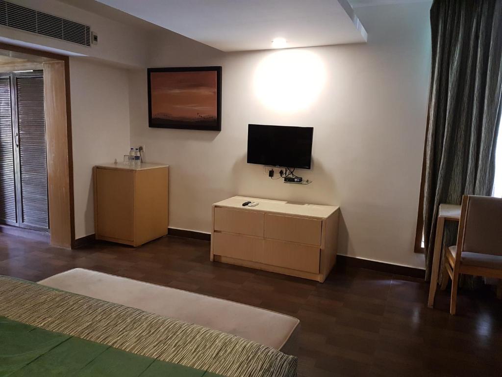 TV a/nebo společenská místnost v ubytování Vgp Golden Beach Resort