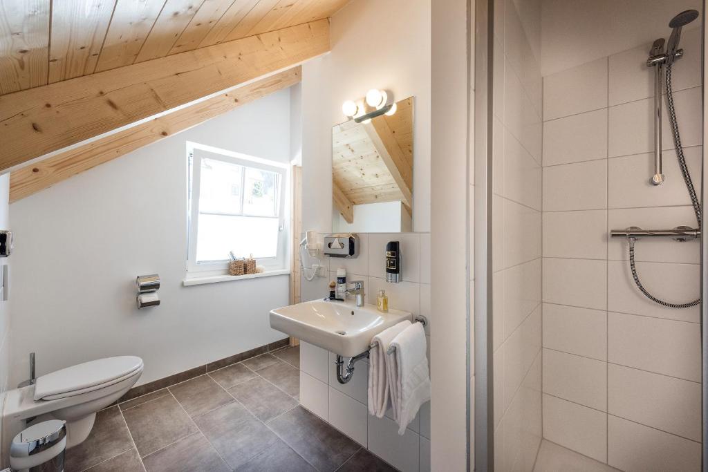 Koupelna v ubytování AlpenParks Hagan Lodge Altaussee