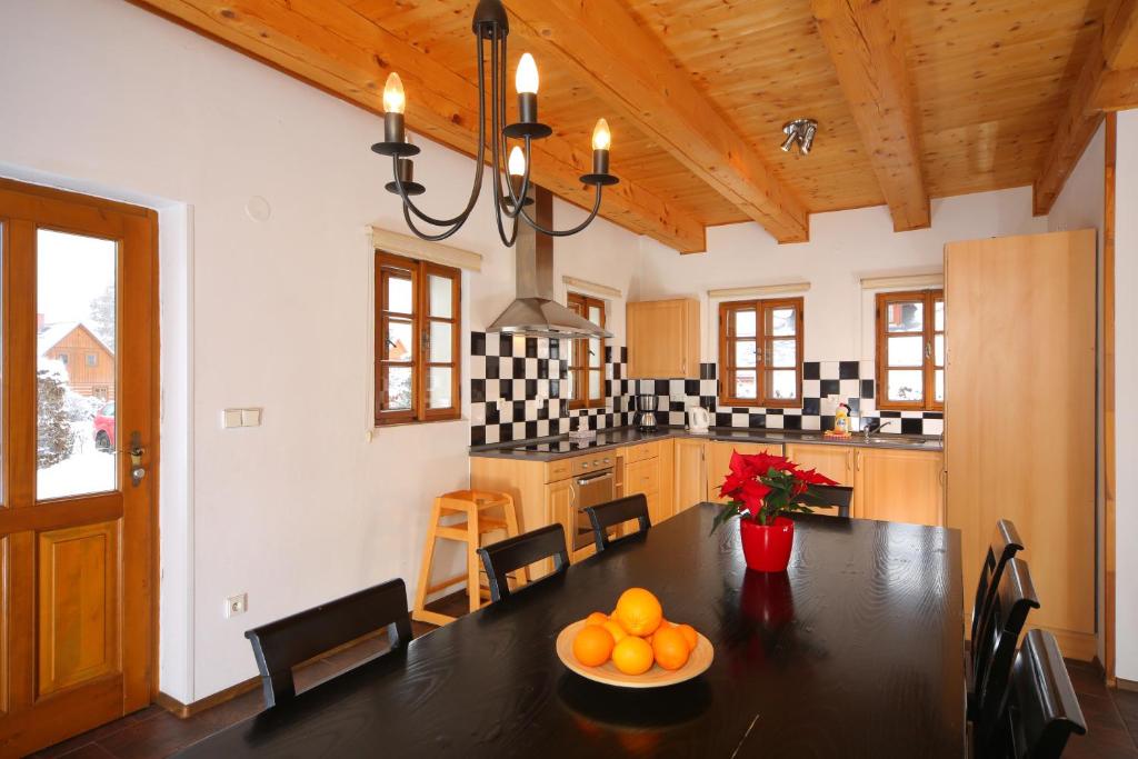Kuchyň nebo kuchyňský kout v ubytování Villa 6 Vrchlabí