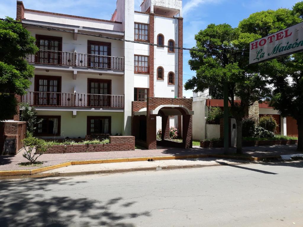 Foto de la galería de Hotel La Maison en La Lucila del Mar