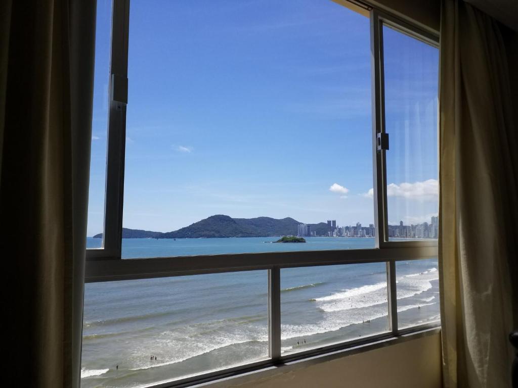  Camburiu Apartamento Frente al Mar